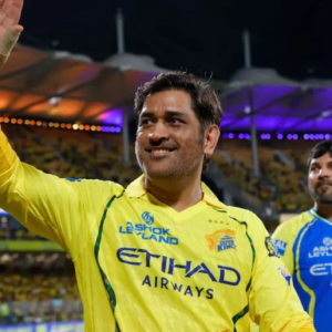 “আমরা এটা মানছি না…” ম্যাচ হেরে মাঠ ছাড়ার সময় ধোনিকে কী এমন বললেন রায়না? জল্পনা তুঙ্গে!
