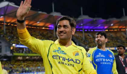 “আমরা এটা মানছি না…” ম্যাচ হেরে মাঠ ছাড়ার সময় ধোনিকে কী এমন বললেন রায়না? জল্পনা তুঙ্গে!