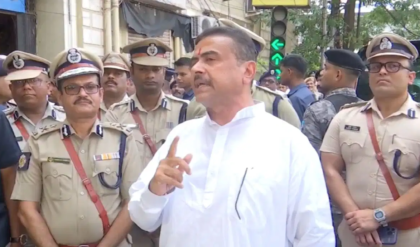 পুলিশের ভুঁড়ি নিয়ে কড়া দাওয়াই মুখ্যমন্ত্রীর! মাঠে নামলেন খোদ ডিসি, ভাইরাল ফিটনেস মিশন পুলিশের ভুঁড়ি নিয়ে কড়া দাওয়াই মুখ্যমন্ত্রীর! মাঠে নামলেন খোদ ডিসি, ভাইরাল ফিটনেস মিশন