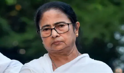 ক্ষমতা হাতছাড়া হতেই পুরসভায় নজর তৃণমূলের, বোর্ড বাঁচাতে কাউন্সিলরদের নিয়ে মেগা বৈঠকে নেত্রী ক্ষমতা হাতছাড়া হতেই পুরসভায় নজর তৃণমূলের, বোর্ড বাঁচাতে কাউন্সিলরদের নিয়ে মেগা বৈঠকে নেত্রী