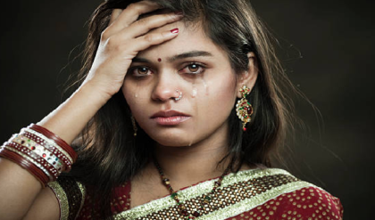 সোশ্যাল মিডিয়ায় প্রেম, মন্দিরে বিয়ে—তারপরই নিখোঁজ বর! যৌতুকের দাবিতে জীবন ধ্বংস তরুণীর সোশ্যাল মিডিয়ায় প্রেম, মন্দিরে বিয়ে—তারপরই নিখোঁজ বর! যৌতুকের দাবিতে জীবন ধ্বংস তরুণীর