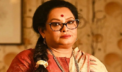 বড় পরিবর্তনের মুখে টলি-পাড়া! প্রযোজনা সংস্থার দায়িত্ব নিয়ে জল্পনার মাঝেই পদত্যাগ লীনা গঙ্গোপাধ্যায়ের