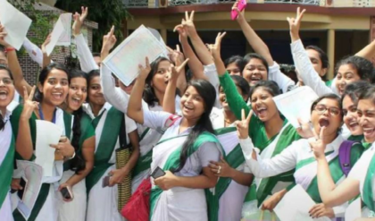 মাধ্যমিকের ফলাফলে বড় ধামাকা! পাশের হারে কলকাতাকে হারাল দুই জেলা, মেধা তালিকায় ১৩১ জনের ভিড়!