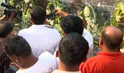 চণ্ডীপুরে ফিরল চন্দ্রনাথের নিথর দেহ, প্রিয় ছায়াসঙ্গীকে হারিয়ে কান্নায় ভেঙে পড়লেন শুভেন্দু অধিকারী!