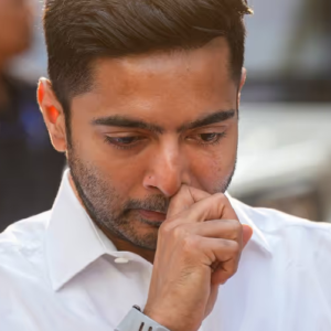 সাংসদ বলেই কি দায়বদ্ধতা নেই? অভিষেক বন্দ্যোপাধ্যায়কে তীব্র ভর্ৎসনা হাইকোর্টের সাংসদ বলেই কি দায়বদ্ধতা নেই? অভিষেক বন্দ্যোপাধ্যায়কে তীব্র ভর্ৎসনা হাইকোর্টের