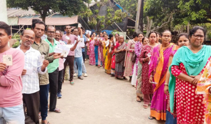 ভয়ের সংস্কৃতি কাটিয়ে ভোটের উৎসবে ফলতা! ১০ বছর পর মুক্ত বাতাসের স্বাদ পেলেন ভোটাররা
