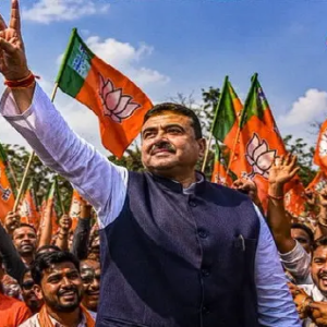 বাংলার ৮ লক্ষ কারিগরের ভাগ্যবদল! নবান্নে প্রথম ক্যাবিনেট বৈঠকেই শুভেন্দুর ‘মাস্টারস্ট্রোক’