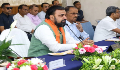 এক ফোনেই সমাধান! সম্রাট চৌধুরীর কড়া হুঁশিয়ারি—৩০ দিনে কাজ না হলে চাকরি হারাবেন সরকারি কর্মীরা