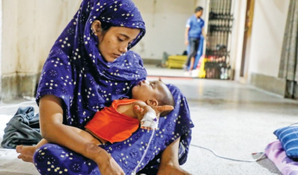 বাংলাদেশে হামের তাণ্ডব, মৃতের সংখ্যা ৪০০ ছাড়াল, কেন এখনো টিকার বাইরে লাখো শিশু?