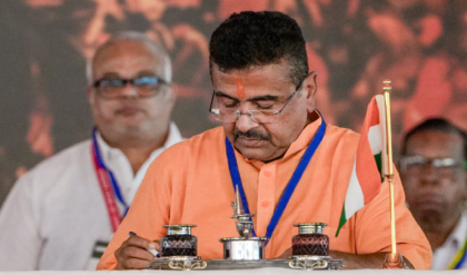 সরকারি কর্মীদের খুলল কপাল? সপ্তম পে কমিশন ও ডিএ নিয়ে নবান্ন থেকে বড় আপডেট দিলেন শুভেন্দু অধিকারী