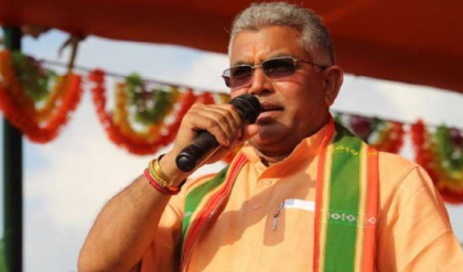 “সব লুট করেছে তৃণমূল!” সকালে ভিক্টোরিয়ায় প্রাতঃভ্রমণে বেরিয়ে বিস্ফোরক দিলীপ ঘোষ