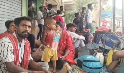 রাজ্যের সর্বত্র তৈরি হচ্ছে হোল্ডিং সেন্টার! কড়া প্রশাসনিক পদক্ষেপের ভয়ে সীমান্তমুখী অবৈধরা