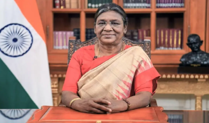 প্রসেনজিৎ-ধর্মেন্দ্রর সম্মান প্রাপ্তির পরেই সিকিমে দ্রৌপদী মুর্মু, কী কর্মসূচি রাষ্ট্রপতির? প্রসেনজিৎ-ধর্মেন্দ্রর সম্মান প্রাপ্তির পরেই সিকিমে দ্রৌপদী মুর্মু, কী কর্মসূচি রাষ্ট্রপতির?