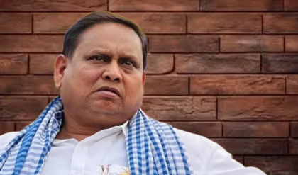 অনুপ্রবেশ রুখতে কড়া বার্তা! মুখ্যমন্ত্রীর সুরেই সুর মেলালেন এজেইউপি প্রধান হুমায়ুন কবীর অনুপ্রবেশ রুখতে কড়া বার্তা! মুখ্যমন্ত্রীর সুরেই সুর মেলালেন এজেইউপি প্রধান হুমায়ুন কবীর