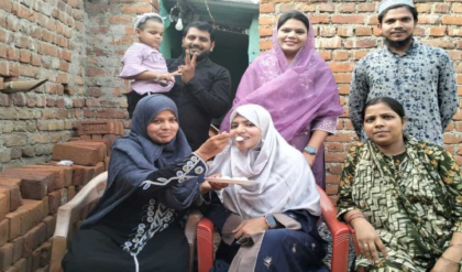 বিনা কোচিংয়েই বাজিমাত! ইউটিউব দেখে পড়াশোনা করেই ঝাড়খণ্ড বোর্ডে স্টেট টপার ধানবাদের রাশিদা