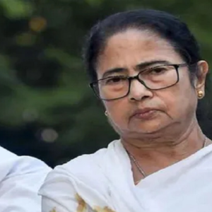 পতন হলো ‘দুর্ভেদ্য’ দুর্গের! মমতার বাড়ির সামনের রাস্তা এখন জনসাধারণের, কী ঘটছে কালীঘাটে?