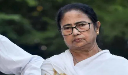 পতন হলো ‘দুর্ভেদ্য’ দুর্গের! মমতার বাড়ির সামনের রাস্তা এখন জনসাধারণের, কী ঘটছে কালীঘাটে?