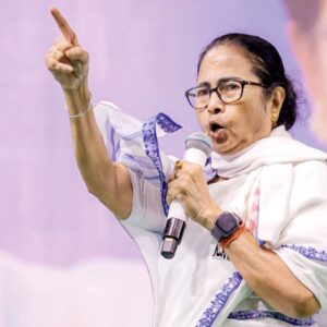 “সবই গদ্দারি!”-দল থেকে বহিষ্কৃত বিধায়কদের চাঁচাছোলা ভাষায় আক্রমণ মমতার “সবই গদ্দারি!”-দল থেকে বহিষ্কৃত বিধায়কদের চাঁচাছোলা ভাষায় আক্রমণ মমতার