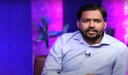 খান স্যার বনাম রোশন স্যার: ব্যানারের লড়াই থেকে গুলির শব্দ, পাটনার শিক্ষা ব্যবস্থায় কেন এই অস্থিরতা? খান স্যার বনাম রোশন স্যার: ব্যানারের লড়াই থেকে গুলির শব্দ, পাটনার শিক্ষা ব্যবস্থায় কেন এই অস্থিরতা?
