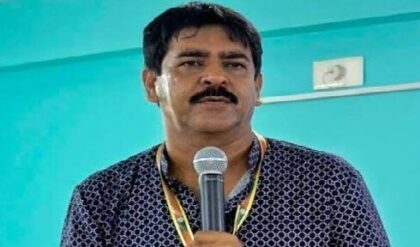 বিস্ফোরণ ষড়যন্ত্রের অভিযোগ: এনআইএ-র জালে ভাঙড়ের প্রাক্তন বিধায়ক শওকত মোল্লা বিস্ফোরণ ষড়যন্ত্রের অভিযোগ: এনআইএ-র জালে ভাঙড়ের প্রাক্তন বিধায়ক শওকত মোল্লা