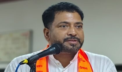 ‘শিলিগুড়ির মানুষের প্রত্যাশা পূরণই লক্ষ্য’, মন্ত্রী হয়েই উন্নয়নের রূপরেখা শঙ্কর ঘোষের ‘শিলিগুড়ির মানুষের প্রত্যাশা পূরণই লক্ষ্য’, মন্ত্রী হয়েই উন্নয়নের রূপরেখা শঙ্কর ঘোষের