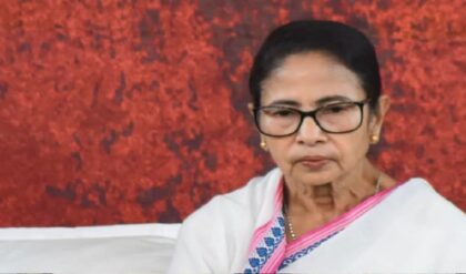 ‘বিশ্বাসঘাতকতার ফল ভালো হবে না’, বিজেপির সঙ্গে যোগাযোগের অভিযোগে কড়া বার্তা তৃণমূল সুপ্রিমোর