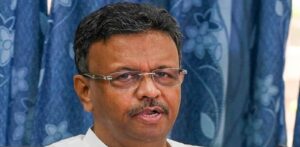 শুভেন্দু-মুখ্যমন্ত্রী বৈঠকের পরেই ইস্তফা ফিরহাদের! বড় রদবদল কলকাতায়?