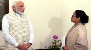 ‘পিসি’র পতন শুরু! ঋতব্রতর বিদ্রোহে কি ক্ষমতা হারালেন মমতা? বিস্ফোরক দাবি বিজেপির