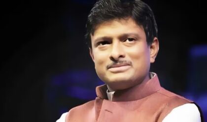 “১ সপ্তাহে ৭ কাউন্সিলর শ্রীঘরে!”-এবার গ্রেফতার হলেন পার্থ ঘনিষ্ঠ TMC-র কাউন্সিলর “১ সপ্তাহে ৭ কাউন্সিলর শ্রীঘরে!”-এবার গ্রেফতার হলেন পার্থ ঘনিষ্ঠ TMC-র কাউন্সিলর