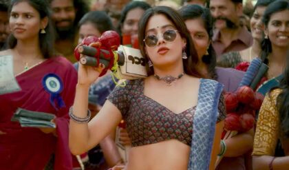 শুটিংয়ের মাঝেই অস্বস্তিতে জাহ্নবী! ‘পেড্ডি’র সেটে ক্যামেরা ফোকাস নিয়ে বিস্ফোরক অভিযোগ নায়িকার! শুটিংয়ের মাঝেই অস্বস্তিতে জাহ্নবী! ‘পেড্ডি’র সেটে ক্যামেরা ফোকাস নিয়ে বিস্ফোরক অভিযোগ নায়িকার!