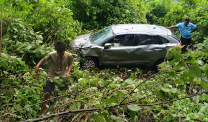 ঘুমন্ত চালকের ভুলে পাহাড়ের খাদে গাড়ি! একই দিনে জোড়া দুর্ঘটনায় রক্তস্নাত শিলিগুড়ি-কালিম্পং রুট