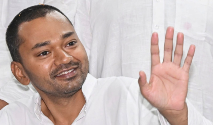 চারদিকে মৃত্যুমিছিল, আর নিশ্চিন্তে দিল্লি সফরে স্বাস্থ্যমন্ত্রী! মুজাফফরপুর অগ্নিকাণ্ডে তুঙ্গে বিতর্ক