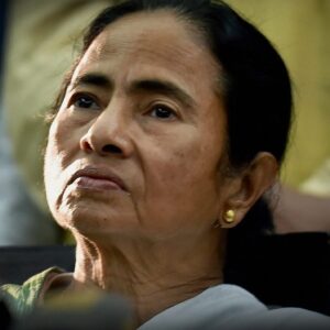 ‘মমতার পতনের শুরু’, বিজেপি নেতার বিস্ফোরক পোস্টে তোলপাড় রাজ্য রাজনীতি!