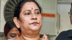 ইস্তফাপত্রে ‘ব্যক্তিগত কারণ’, বিধাননগরের মেয়র পদ ছাড়লেন কৃষ্ণা চক্রবর্তী!