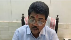 পুরসভায় ধস? তোলাবাজি-প্রতারণার অভিযোগে গ্রেপ্তার মহেশ কুমার শর্মা, অস্বস্তিতে শাসকদল