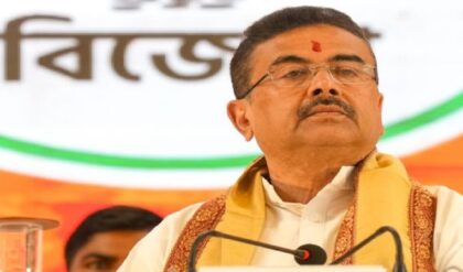 ৩০০০ টাকা পাওয়ার পথে বড় ধাপ! অন্নপূর্ণা ভাণ্ডার নিয়ে বড় দাবি মুখ্যমন্ত্রী শুভেন্দুর ৩০০০ টাকা পাওয়ার পথে বড় ধাপ! অন্নপূর্ণা ভাণ্ডার নিয়ে বড় দাবি মুখ্যমন্ত্রী শুভেন্দুর