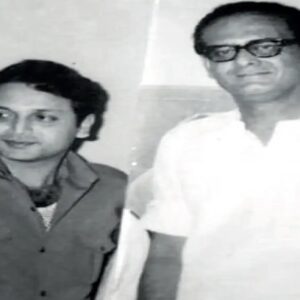 ‘মেজদা’ হেমন্তর জন্মদিনে চোখের জল বিশ্বজিতের! মুম্বইয়ের সেই অজানা দিনগুলোর কথা ফাঁস করলেন অভিনেতা ‘মেজদা’ হেমন্তর জন্মদিনে চোখের জল বিশ্বজিতের! মুম্বইয়ের সেই অজানা দিনগুলোর কথা ফাঁস করলেন অভিনেতা