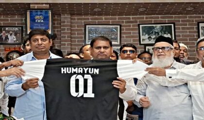 আইএসএলে ফেরার নয়া ছক মহামেডানের! নিয়মের ফাঁক কাজে লাগিয়ে কি লড়বে সাদা-কালো ব্রিগেড? আইএসএলে ফেরার নয়া ছক মহামেডানের! নিয়মের ফাঁক কাজে লাগিয়ে কি লড়বে সাদা-কালো ব্রিগেড?