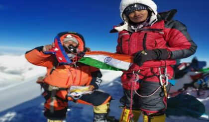 এভারেস্ট দুর্নীতিতে নাম জড়াল মাউন্টেনিয়ারিং কমিটির! মুখ খুলতেই কি হুমকি পেলেন পিয়ালী? এভারেস্ট দুর্নীতিতে নাম জড়াল মাউন্টেনিয়ারিং কমিটির! মুখ খুলতেই কি হুমকি পেলেন পিয়ালী?