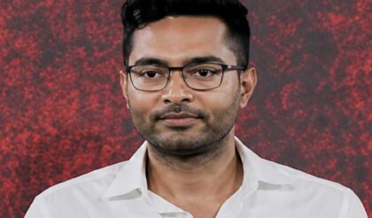 সই জালিয়াতি পেরিয়ে এবার ‘ডিজে বাজবে’ হুমকি মামলা! সিআইডি-র জালে অভিষেক বন্দ্যোপাধ্যায়? সই জালিয়াতি পেরিয়ে এবার ‘ডিজে বাজবে’ হুমকি মামলা! সিআইডি-র জালে অভিষেক বন্দ্যোপাধ্যায়?