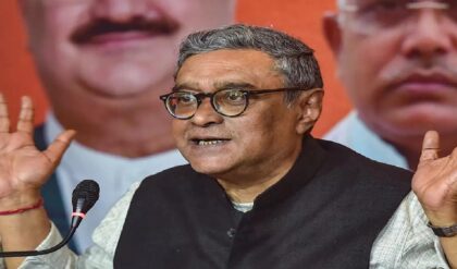 রাজকোষে টান, তবুও উত্তরবঙ্গে বিশেষ নজর! প্রথম বাজেটেই বড় ইঙ্গিত অর্থমন্ত্রীর রাজকোষে টান, তবুও উত্তরবঙ্গে বিশেষ নজর! প্রথম বাজেটেই বড় ইঙ্গিত অর্থমন্ত্রীর