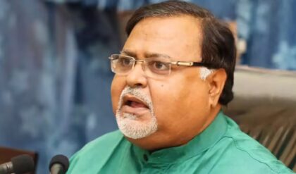 বিধানসভার অন্দরে পুলিশের কেন? জাল সই কাণ্ডে SIT গঠন হতেই বিস্ফোরক পার্থ চ্যাটার্জি!