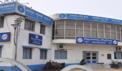 বিধাননগরে বড় ধাক্কা! ভেঙে দেওয়া হলো পুরবোর্ড, দায়িত্ব নিলেন কমিশনার! বিধাননগরে বড় ধাক্কা! ভেঙে দেওয়া হলো পুরবোর্ড, দায়িত্ব নিলেন কমিশনার!
