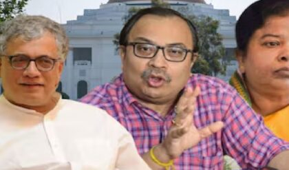 হঠাৎ বিধানসভায় তৃণমূলের তিন হেভিওয়েট! দিদির কর্মসূচি ছেড়ে কেন এই দৌড়? হঠাৎ বিধানসভায় তৃণমূলের তিন হেভিওয়েট! দিদির কর্মসূচি ছেড়ে কেন এই দৌড়?