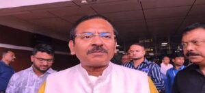থানা থেকে আদালত—সংবাদমাধ্যমকে এড়াতে শহরজুড়ে চরকিপাক প্রাক্তন মন্ত্রীর!
