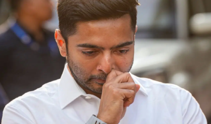 অভিষেক বন্দ্যোপাধ্যায়ের সম্পত্তির নোটিশ নিয়ে জোর বিতর্ক, কলকাতা হাইকোর্টের দ্বারস্থ সাংসদের পরিবার! অভিষেক বন্দ্যোপাধ্যায়ের সম্পত্তির নোটিশ নিয়ে জোর বিতর্ক, কলকাতা হাইকোর্টের দ্বারস্থ সাংসদের পরিবার!