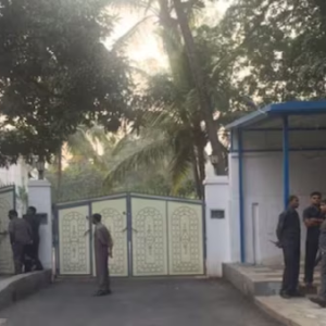 নীতীশের বাসভবনে রুদ্ধদ্বার বৈঠক! জেডিইউ-এর এমএলসি প্রার্থী কে? জল্পনা তুঙ্গে নীতীশের বাসভবনে রুদ্ধদ্বার বৈঠক! জেডিইউ-এর এমএলসি প্রার্থী কে? জল্পনা তুঙ্গে