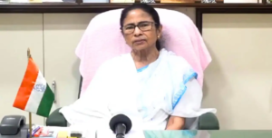 বিধায়কদের ভয় দেখানো হচ্ছে! তৃণমূল ভাঙার ছক নিয়ে লাইভে গর্জে উঠলেন মমতা