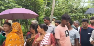 অঙ্গনওয়াড়ি কেন্দ্রে দুর্নীতির পাহাড়! মালতী গিরির কুকীর্তিতে ফুঁসছে হিঙ্গলগঞ্জ, ঘেরাও বিক্ষোভ