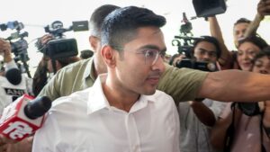 আমফান ২৫০ কোটি টাকার দুর্নীতি! কাঠগড়ায় অভিষেক, থানায় FIR দায়ের বিজেপি নেতার